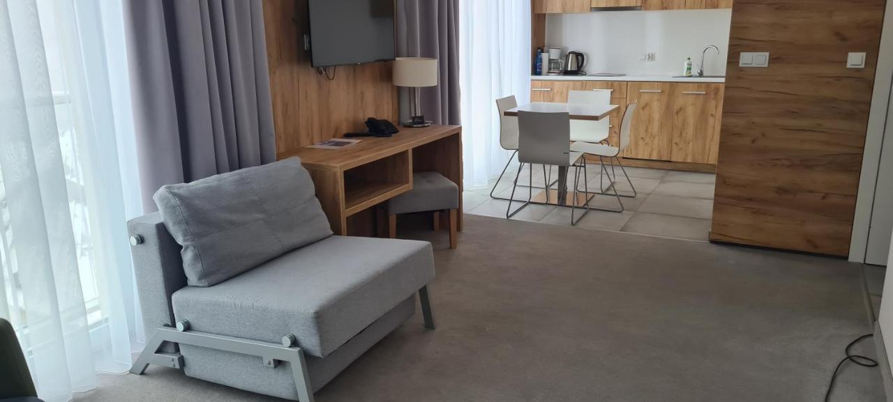 Aparthotel Apartamenty Czarna Gora 320 سيينا المظهر الخارجي الصورة